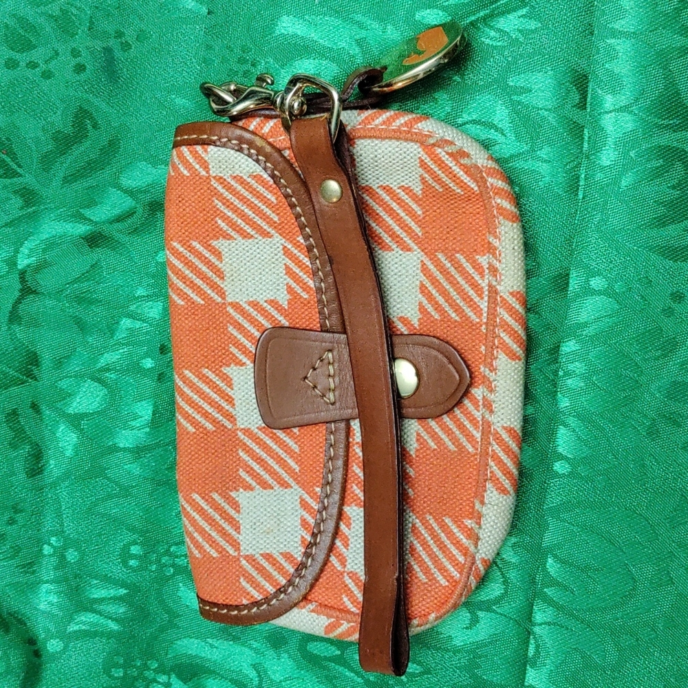 Dooney & Bourke - Picture 2 of 6